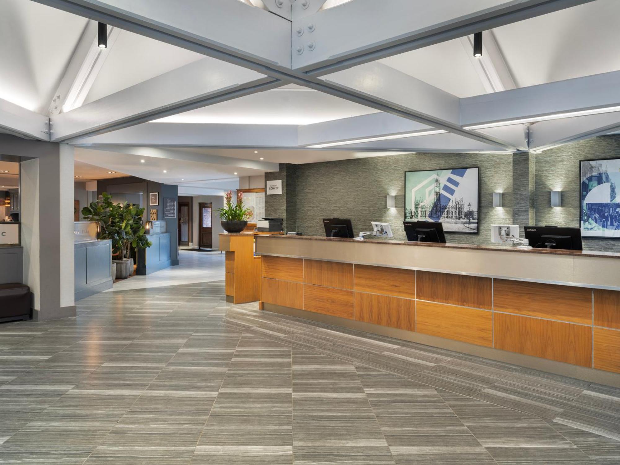 Delta Hotels By Marriott Manchester Airport Hale  Εξωτερικό φωτογραφία