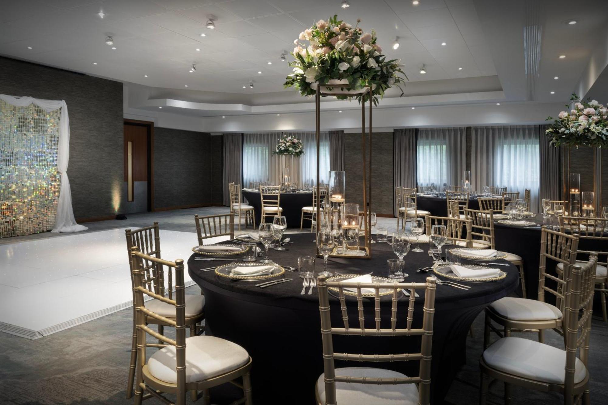 Delta Hotels By Marriott Manchester Airport Hale  Εξωτερικό φωτογραφία