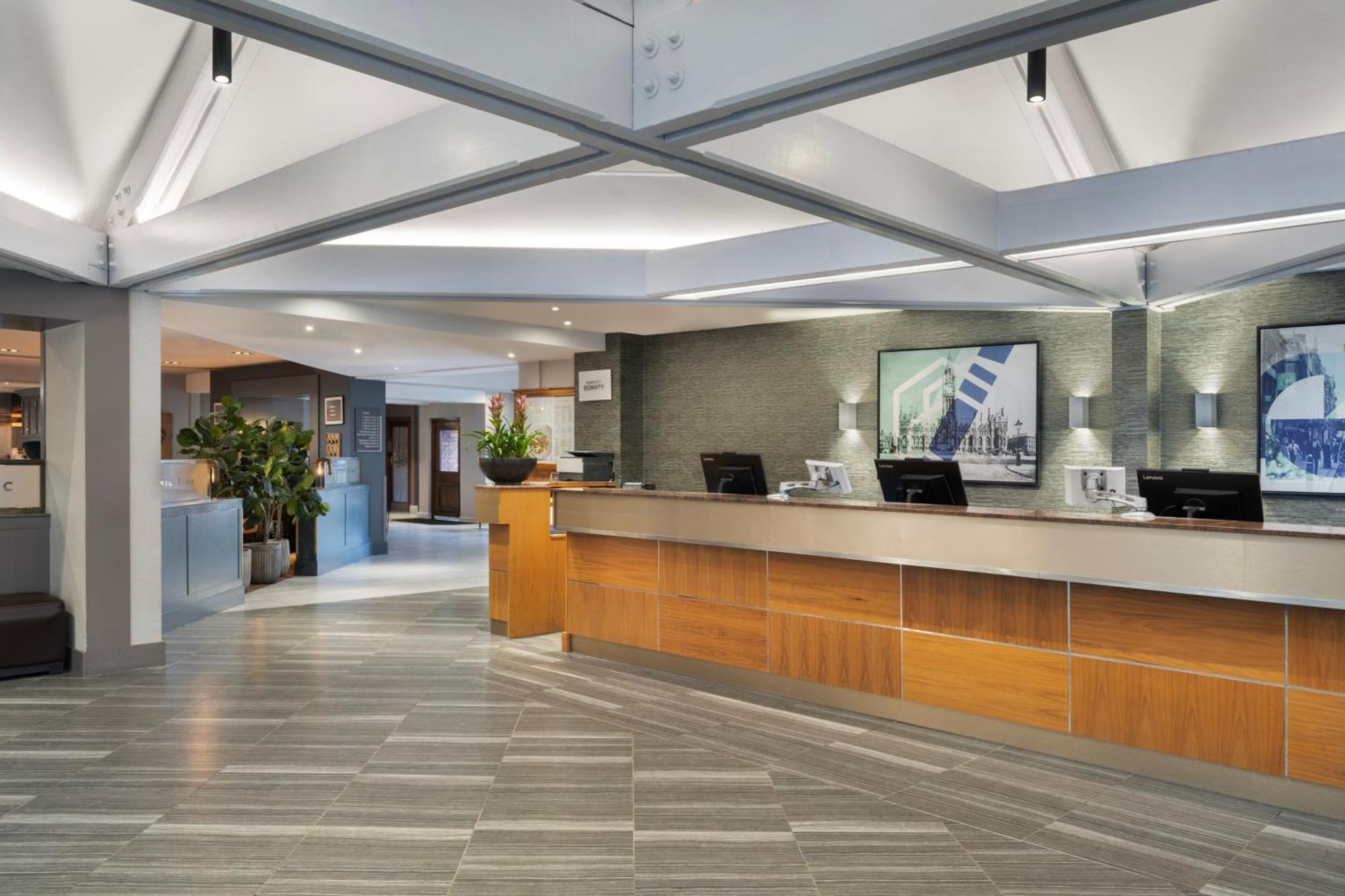 Delta Hotels By Marriott Manchester Airport Hale  Εξωτερικό φωτογραφία
