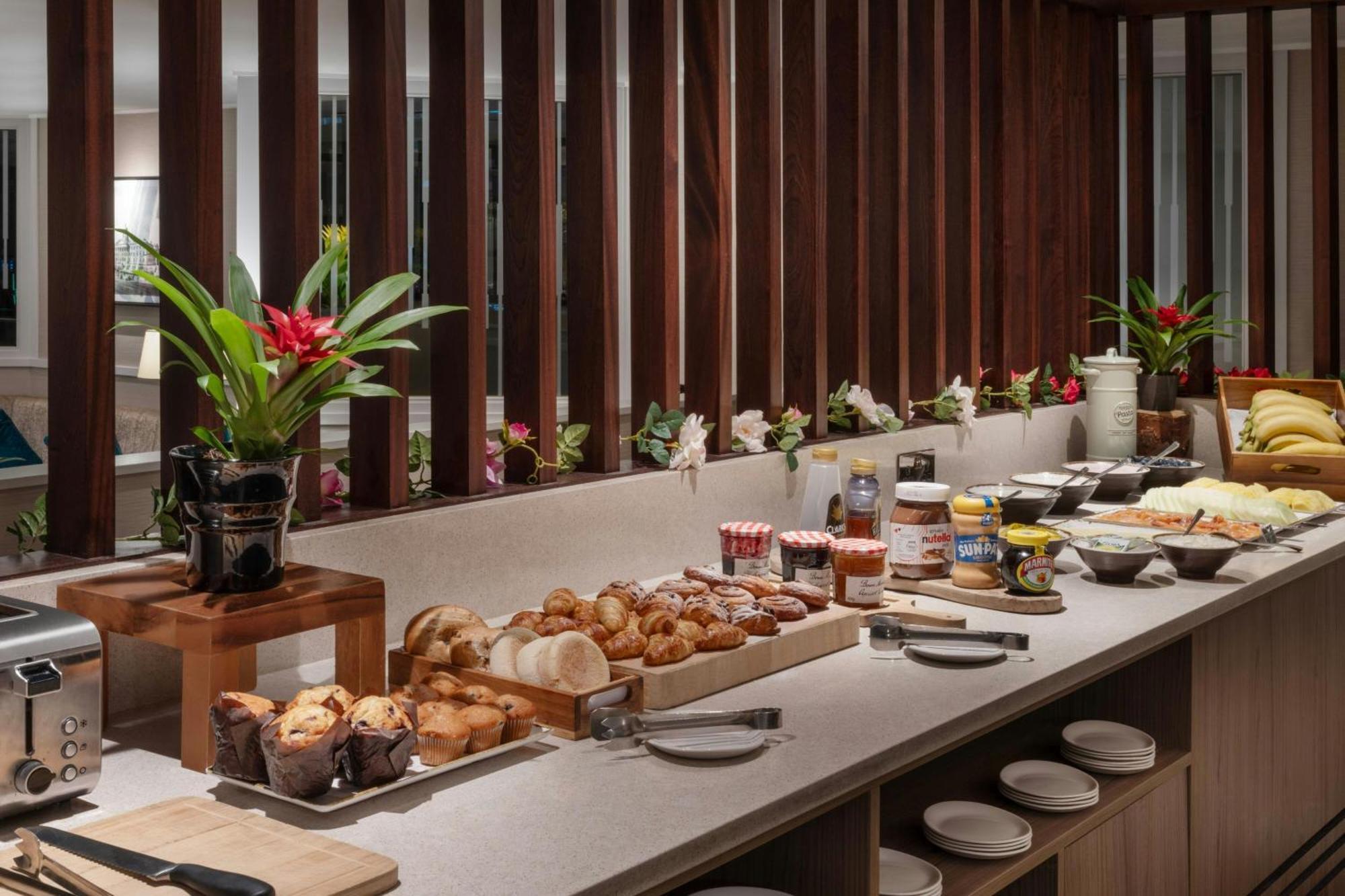 Delta Hotels By Marriott Manchester Airport Hale  Εξωτερικό φωτογραφία